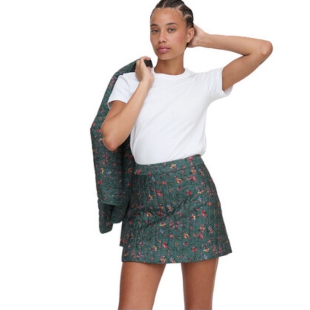 Hill House Olivia Quilted skirt fleur chintz bottle green